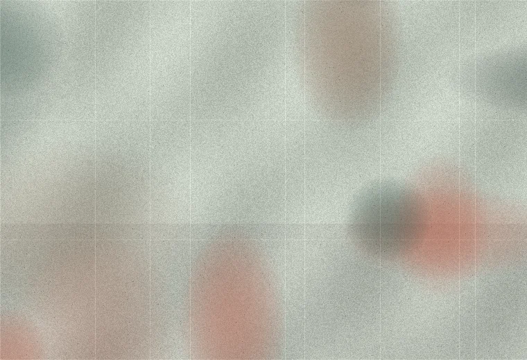 Mur taché avec traces d’humidité et peinture abîmée